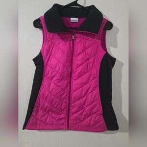 Columbia Medium Pink and Black Quilted Lightweight Zip Up Vest.